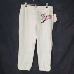 NWT Derek Heart “Love” White Cropped Jogger Sweatpants Y2K Sporty